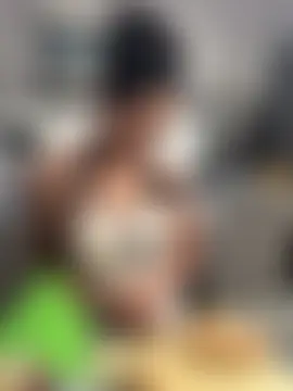 Your_Paris' Live Sex Cam Show