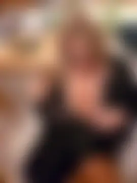 Isabellaa04's Live Sex Cam Show