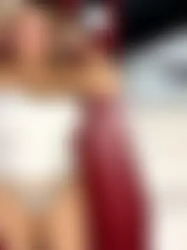 LittleMissEeve's Live Sex Cam Show