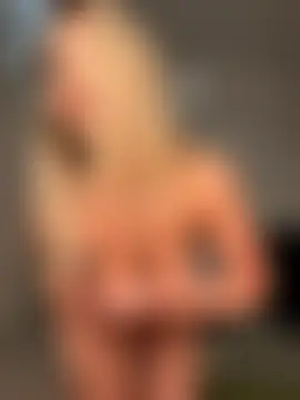 Emeli_Blur's Live Sex Cam Show