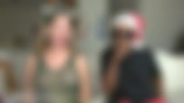 boomboomr00m's Webcam Show