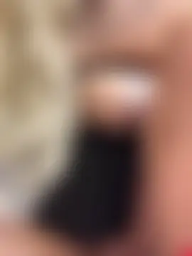 Suyin_squirt22's Live Sex Cam Show