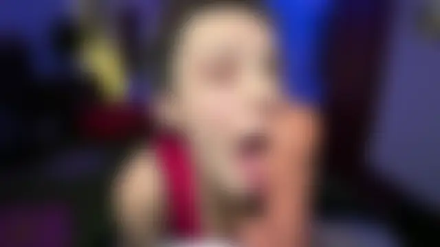 GennaJames' Live Sex Cam Show