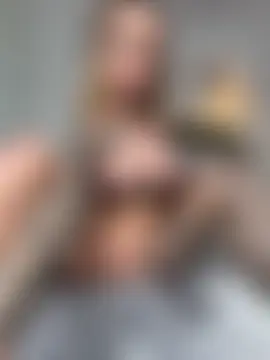 mc-Olivia's Live Sex Cam Show