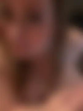 Curvylouu_41X's Live Sex Cam Show