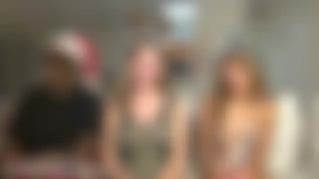 boomboomr00m's Live Sex Cam Show