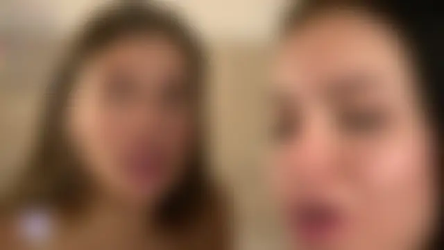 vivid_girls_vg's Webcam Show