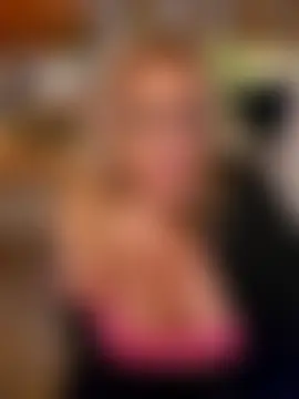 Isabellaa04's Live Sex Cam Show