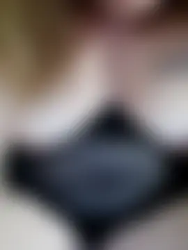 axell58's Live Sex Cam Show