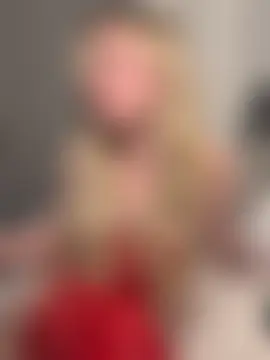 SexySaraxxoo's Live Sex Cam Show