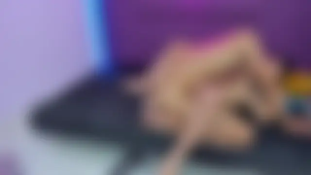 FantasyRoomX's Webcam Show