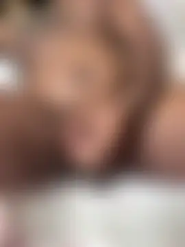 BBCfatxxl's Live Sex Cam Show