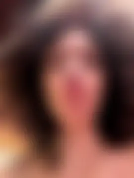 strawberry_queen2's Live Sex Cam Show