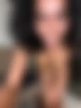 Kiki_hammyy's Live Sex Cam Show