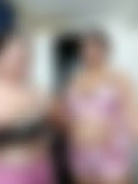 sarati_rado's Webcam Show