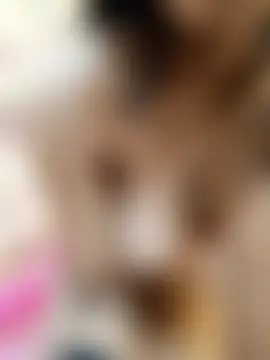 Quun_rosi's Webcam Show