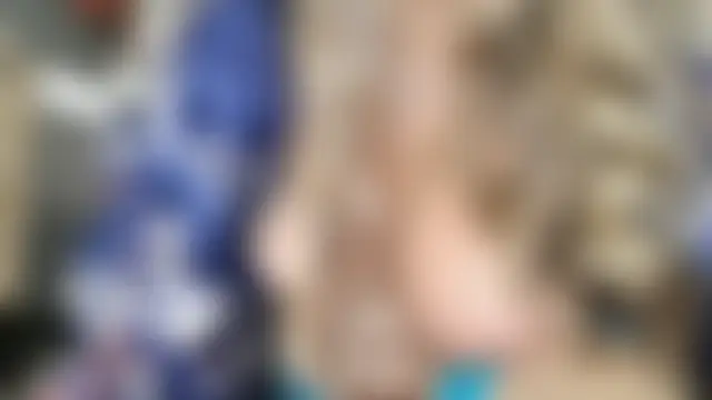 Busty_Slut_UK's Live Sex Cam Show