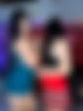 royalgirls_x's Webcam Show