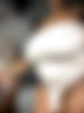 Bustygoddess32's Webcam Show