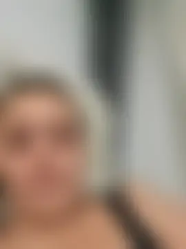 AvaDivaMilf's Live Sex Cam Show