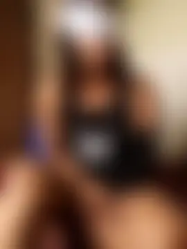 Hottest_Wife's Live Sex Cam Show