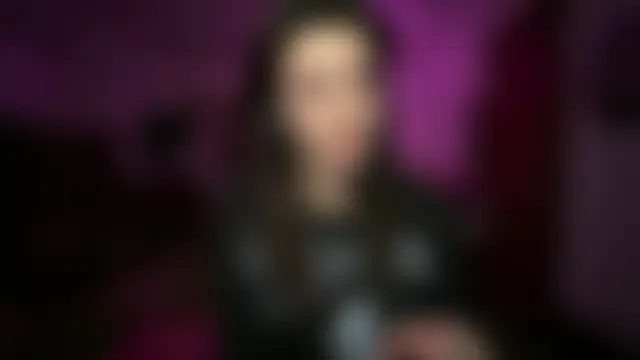 GennaJames' Live Sex Cam Show