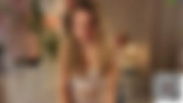 JulieLupo's Live Sex Cam Show