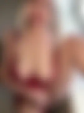 HugeBoobsAlice's Webcam Show