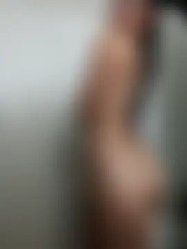 MissMia19's Live Sex Cam Show