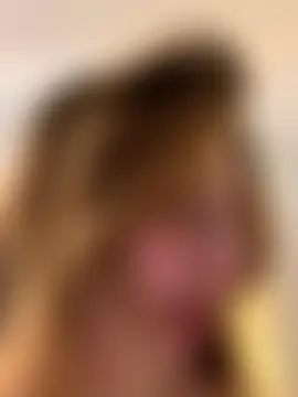 curvyflawless' Webcam Show