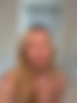 SexySaraxxoo's Live Sex Cam Show