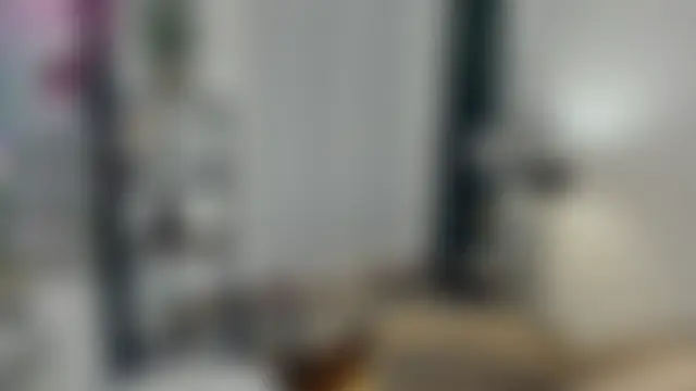 SerrenaAa's Live Sex Cam Show