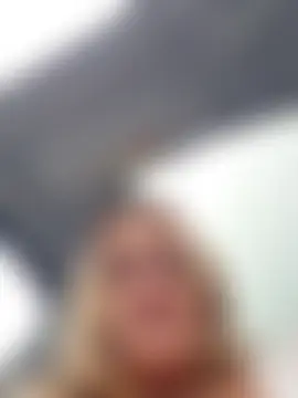 Isabellaa04's Live Sex Cam Show