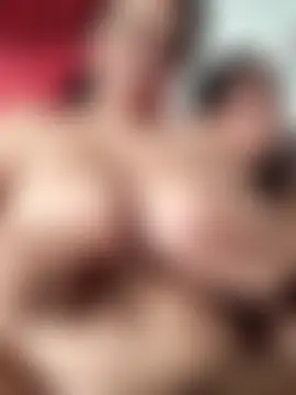 Horny-Mommy-Dirty's Webcam Show