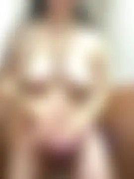 Marewa12's Live Sex Cam Show