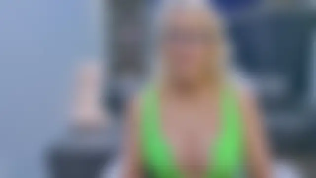 FitCougar's Live Sex Cam Show