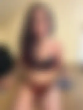 YourQueen18's Live Sex Cam Show