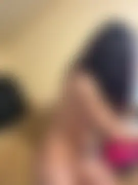 YourQueen18's Live Sex Cam Show