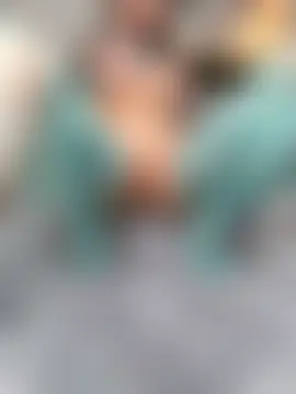 mc-Olivia's Live Sex Cam Show