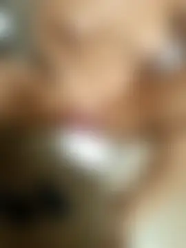 Sexyhousewife1975's Live Sex Cam Show