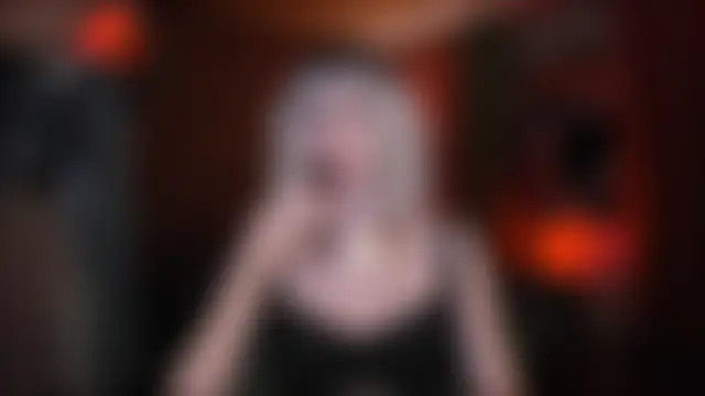 Mistress_Iris' Webcam Show