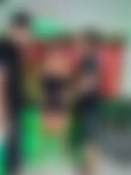 royalgirls_x's Webcam Show