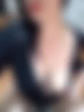 Melanya83's Live Sex Cam Show