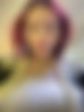 littlebitchesss' Webcam Show