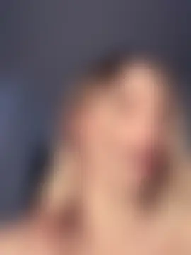 Adelina0001's Live Sex Cam Show