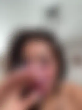 RuslanaXX's Live Sex Cam Show