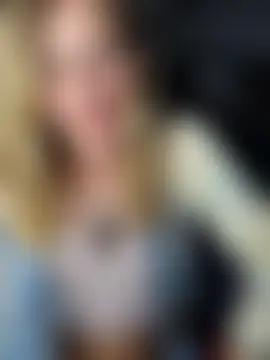 SheIsSomething's Live Sex Cam Show