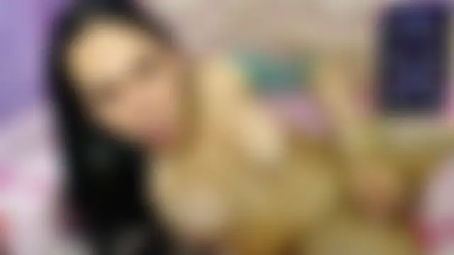 hellendollxxx's Webcam Show