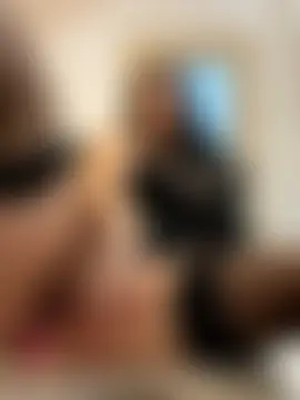 KeiraDark's Live Sex Cam Show