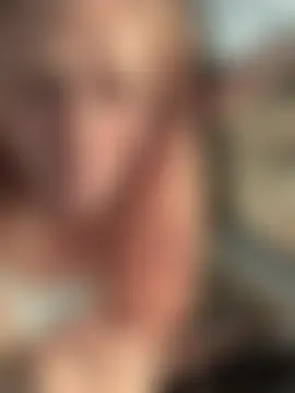 GoldenFlameGoddess' Live Sex Cam Show